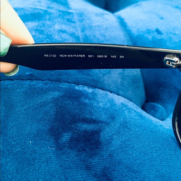 ❌SOLD❌AUTHENTIC WAYFARER RAY-BAN SUNGLASSES - Picture 6 of 7